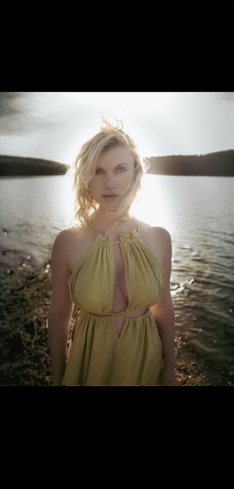 Ruby True Asmr Nacktbilder auf OnlyFans