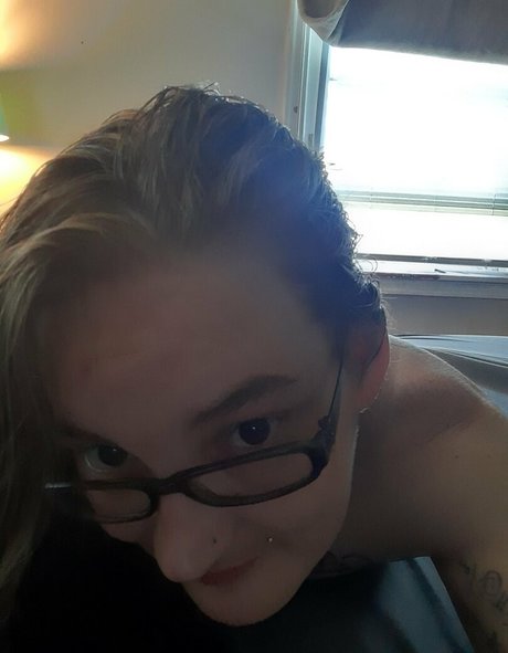 alwaysnaughty32 OnlyFans Inhaltstyp