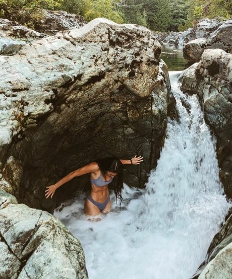 Brigit Sinaga OnlyFans Lesbisch