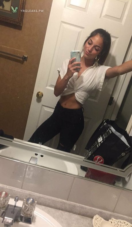 Brigit Sinaga Leaks von Nacktbildern auf OnlyFans