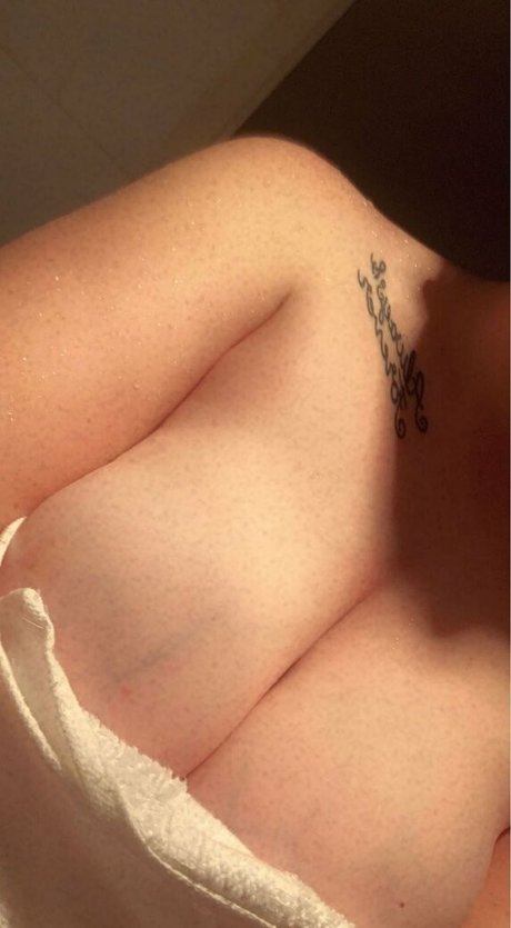 raebabe11 OnlyFans nackt