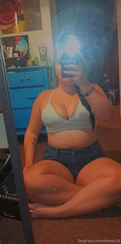 dkhoe123 OnlyFans Bilder