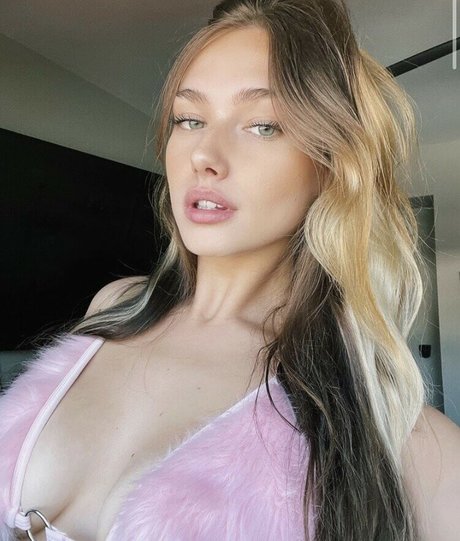 mollyomaliamollyomaliaaa OnlyFans Brüste Bild