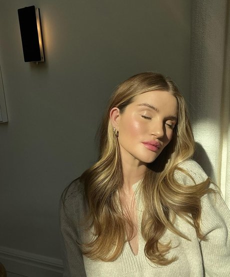 Rosie HW_ OnlyFans Inhalte