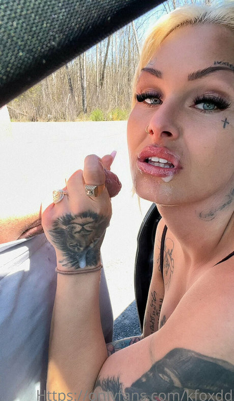 kfoxdd NurlyFans-Brüste