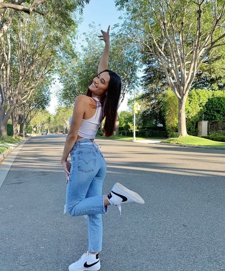 carlieauszler OnlyFans NSFW