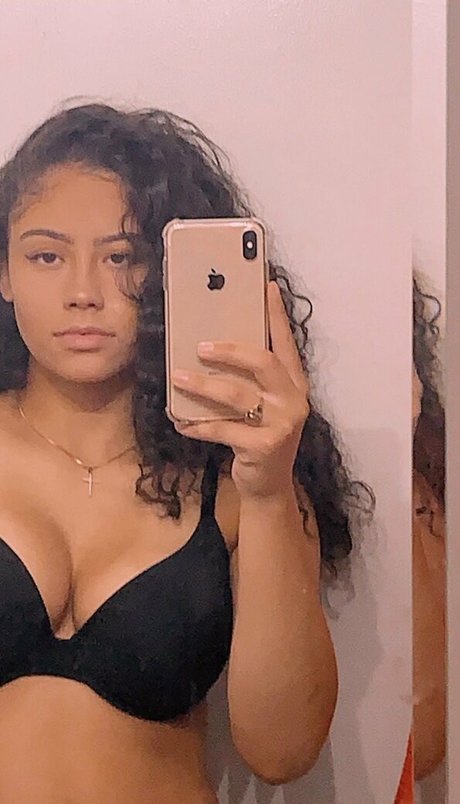 Yamiflex OnlyFans Leaj