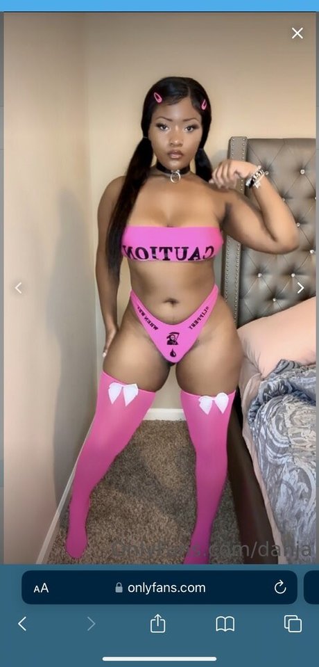 Dahja Nacktbilder von OnlyFans geleakt