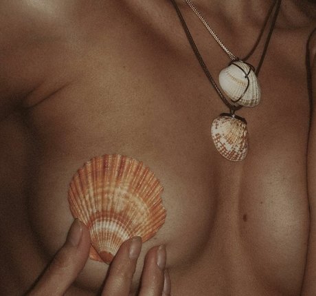 Liora Lapointe Joi OnlyFans