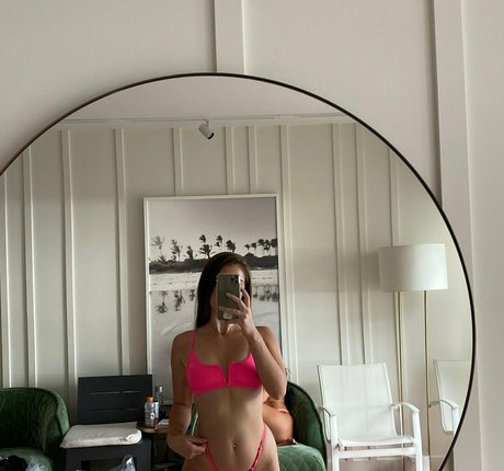 glitteratiii OnlyFans-Inhalte