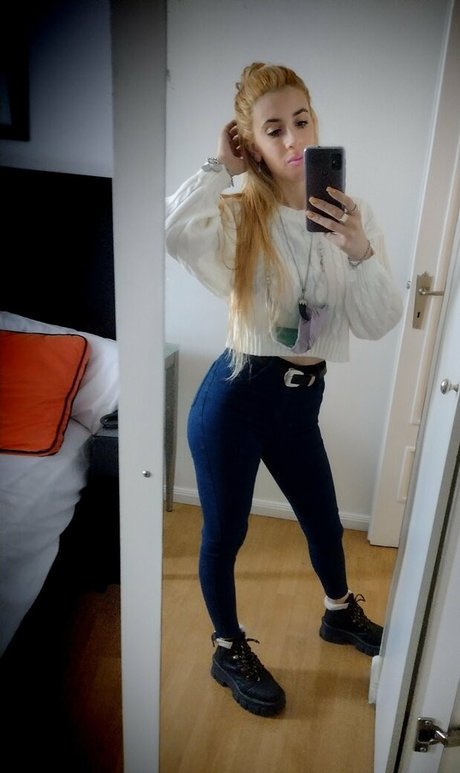 thedevilhot OnlyFans Nacktfotos