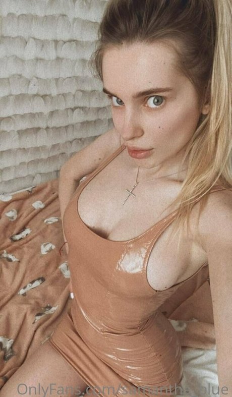 blonde yoga-onlyfans sexy nackt Hinter-den-Kulissen