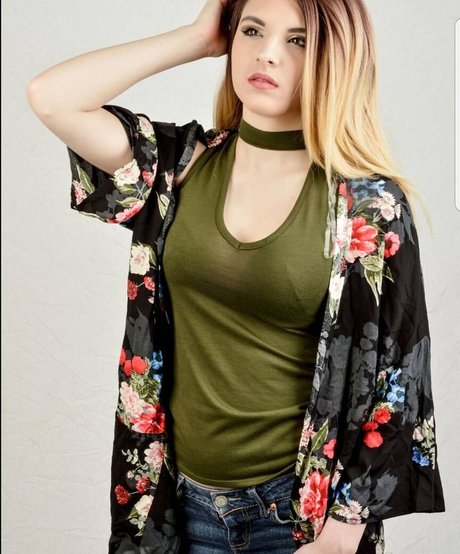 Chelsie Deville NurlyFans-Pornos