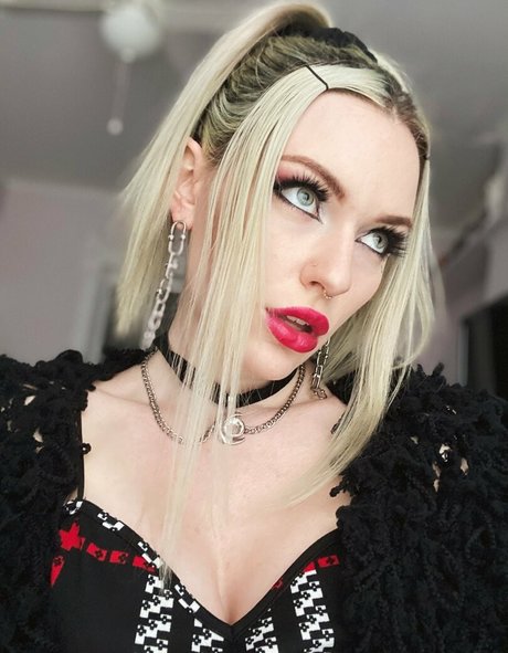 itsfreetorro OnlyFans X