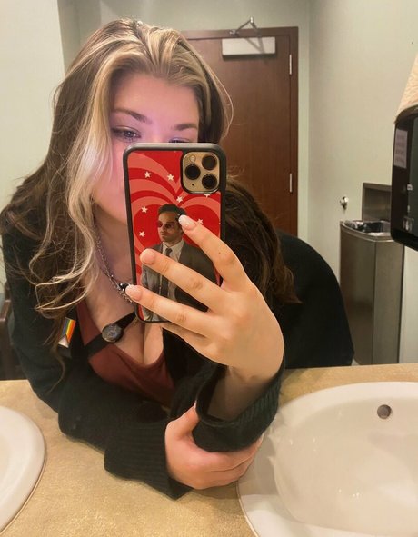 rejectedhannah OnlyFans Bilder