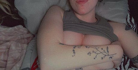 megredhairxoxo tease Nacktbilder von OnlyFans geleakt