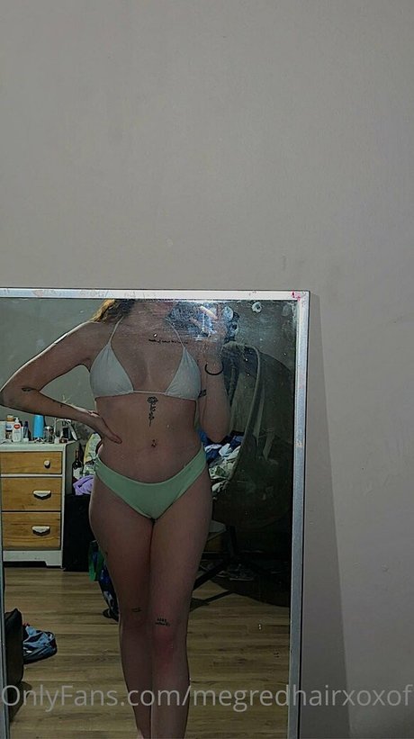 megredhairxoxo tease Neuer OnlyFans Leak