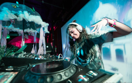 vybrantvibesofficial OnlyFans gratis