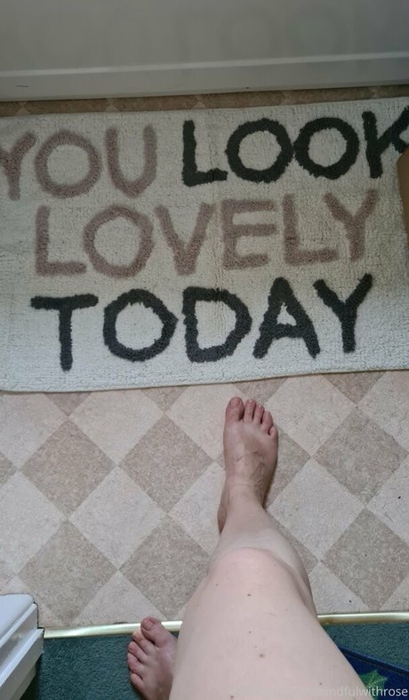 mindfulwithrose Oben ohne OnlyFans