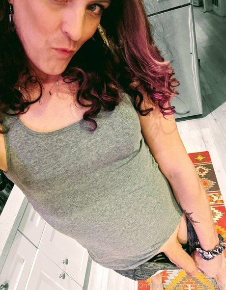 theariasativa Nackt OnlyFans