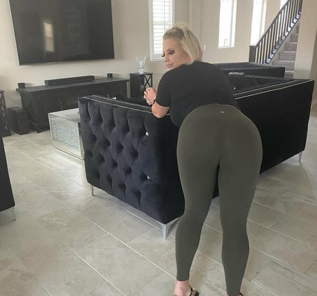 Chelsey Ashley Nackt auf OnlyFans