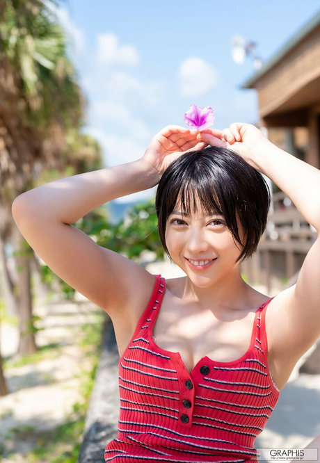 Hibiki Natsume OnlyFans Strip