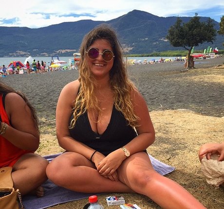 Coral Hagag OnlyFans Brüste Bild