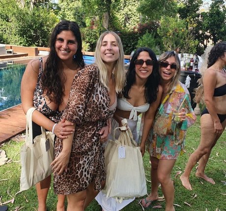 Coral Hagag Nacktpornos auf OnlyFans