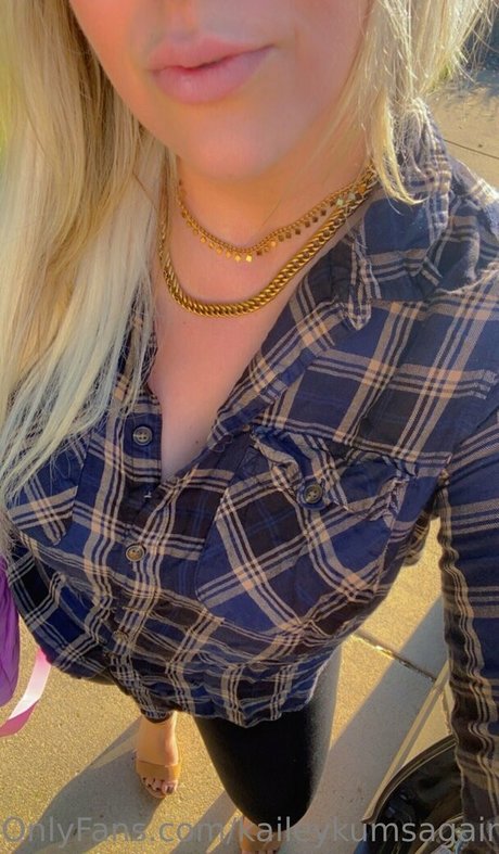 kaileykumsagain OnlyFans-Leaks