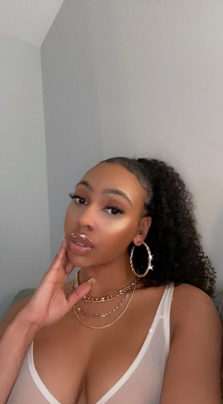 Sydney Celeste OnlyFans Strip