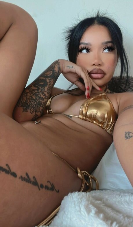 mikaadenise OnlyFans