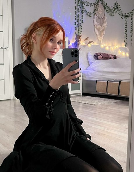 smorodinova OnlyFans Inhaltstyp