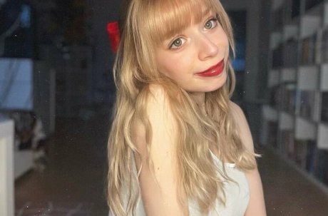 LegendLuna Füße OnlyFans