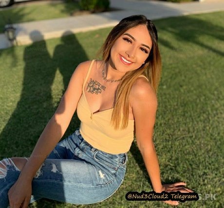 Mariah Castellanos OnlyFans nackte Brüste