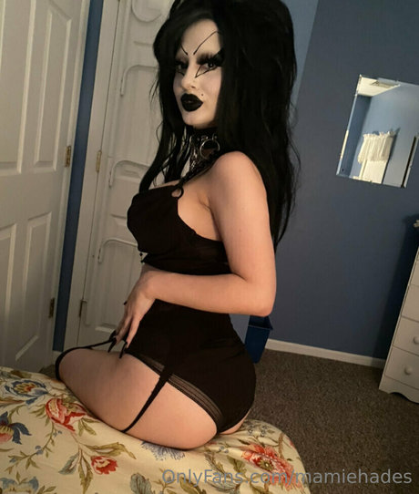 mamiehades XXX Leak OnlyFans