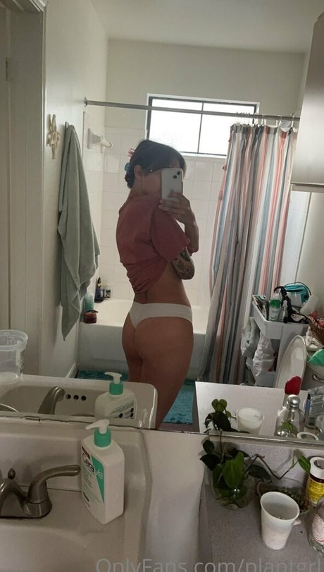 plantgrl OnlyFans Bilder geleakt