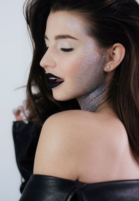 Julia Wieniawa OnlyFans Sextape geleakt