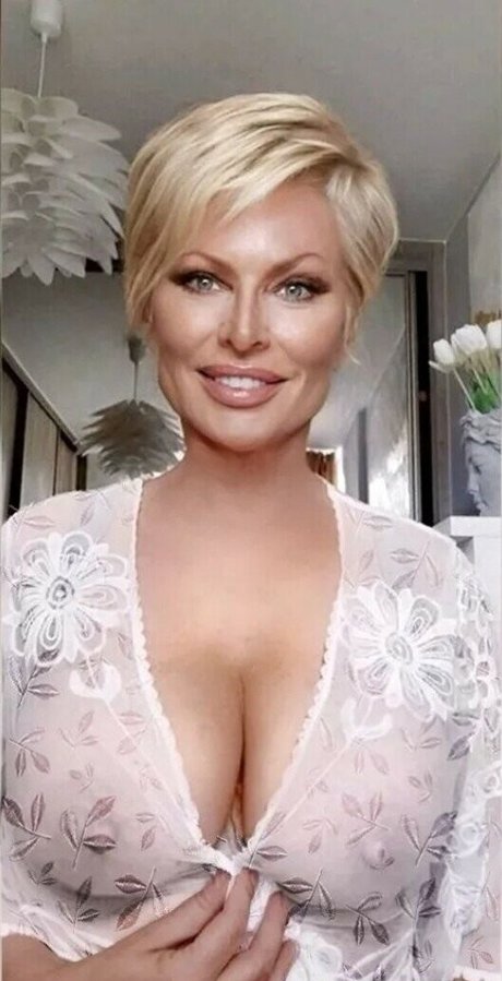 berühmte ladyboy-onlyfans heißer Sex Bild