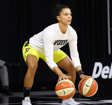 Alysha Clark Leaks OnlyFans