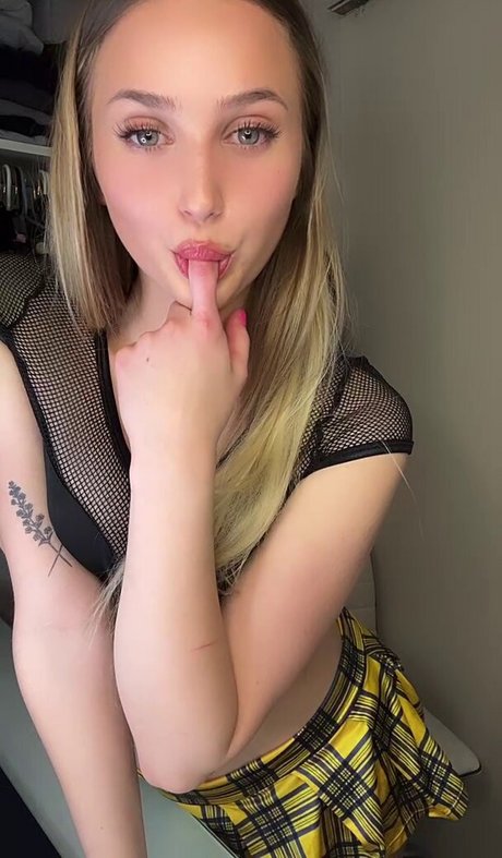 Royal Papaya Nacktpornos von OnlyFans geleakt