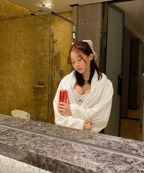 ozarayau OnlyFans nackte Brüste