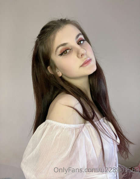 baby cherrry Leaks von OnlyFans