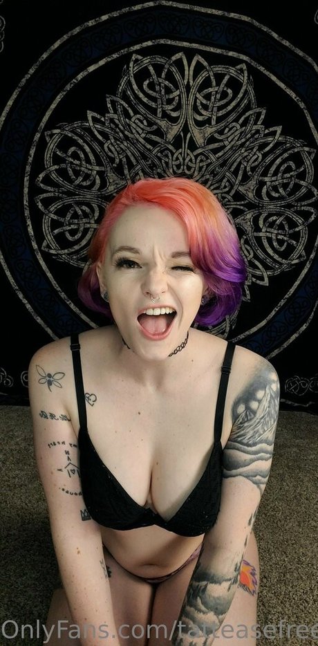 tatteasefree Leaks von Nacktbildern auf OnlyFans