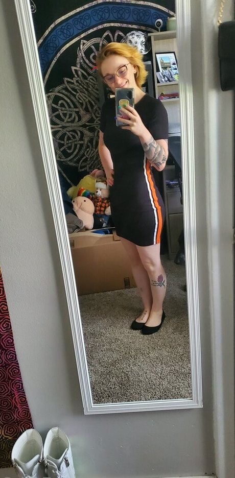 tatteasefree Leaked OnlyFans