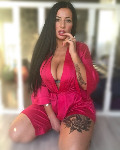 außerhalb von onlyfans Kunstakt Professionell