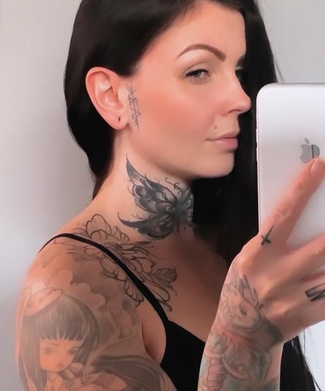 Recognise This Girl Strip OnlyFans