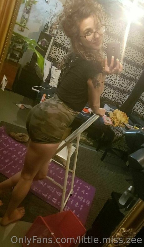 little miss zee OnlyFans Joi