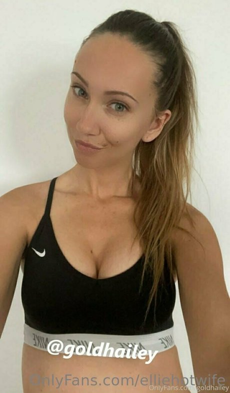 elliehotwife Titten OnlyFans