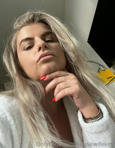 housewifekim OnlyFans Sex