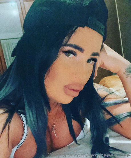 sexybeeea free OnlyFans XXX